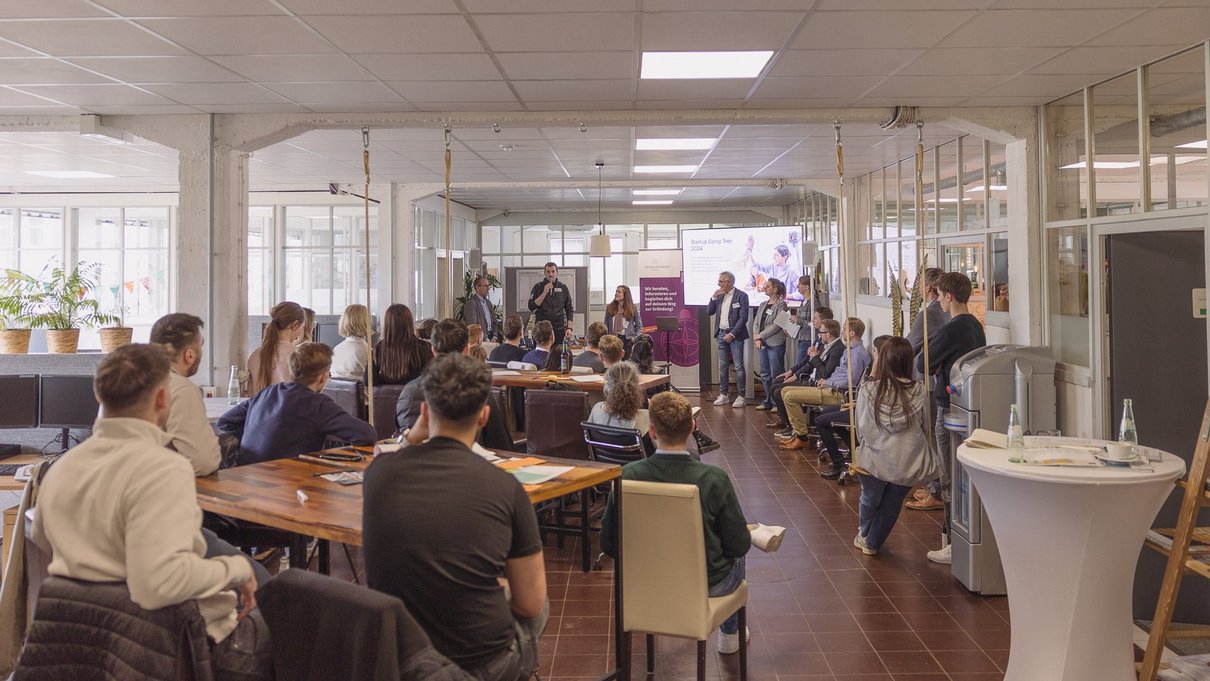 [Translate to Englisch:] Das Startup Camp Trier lockt jährlich viele Gründungsinteressierte an.