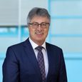 Univ.-Prof. Dr. Thomas Raab Univ.-Prof. Dr. Thomas Raab