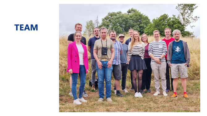 Darstellung des Teams als Gruppenfoto