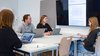 Gruppenarbeit am Display