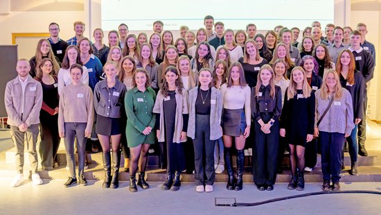 Studierende aller Fachrichtungen haben für ihre herausragenden Leistungen verliehen bekommen. Foto: Raphael Leukel