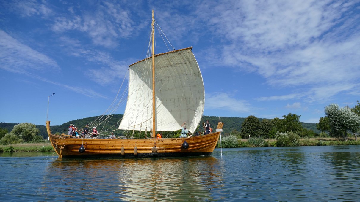 Die Bissula bei einer Test- und Messfahrt auf der Mosel.