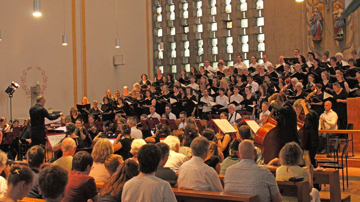 Bewegend und bewegt, das Semesterabschlusskonzert des Collegium musicum im Juli 2025. Foto: Emily Pütz