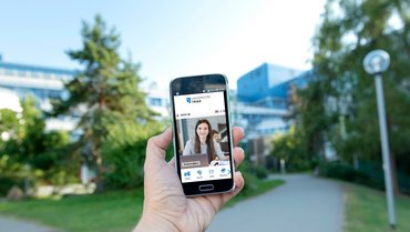 Smartphone auf Campus