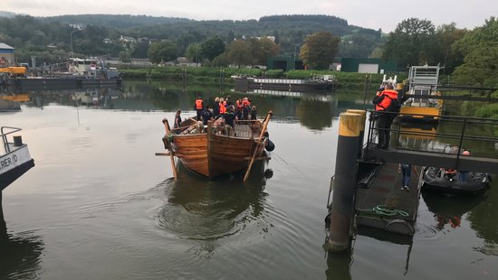 Bissula bei der Abfahrt im Hafen