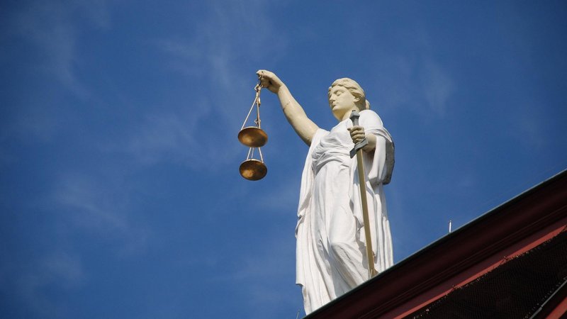 Bild einer Justitia Statur