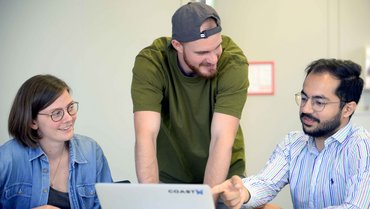 Studierende unterhalten sich