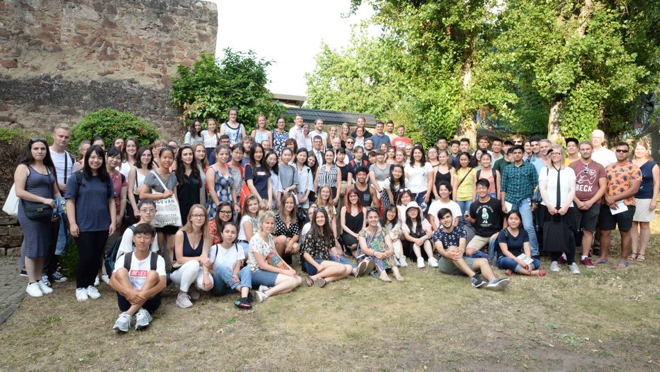 Knapp 100 Teilnehmer aus 39 Nationen erleben in den kommenden Wochen den 46. Internationalen Ferienkurs der Universität Trier.