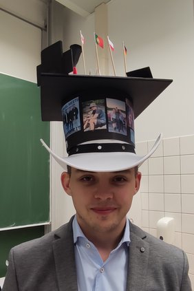  Lukas Kannengießer with doctoral hat