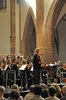 Präsidentin Prof. Dr. Eva Martha Eckkrammer begrüßt zum Konzert in St. Maximin. 