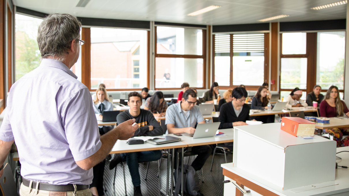 Zwei Wochen deutsches Recht für internationale Gäste