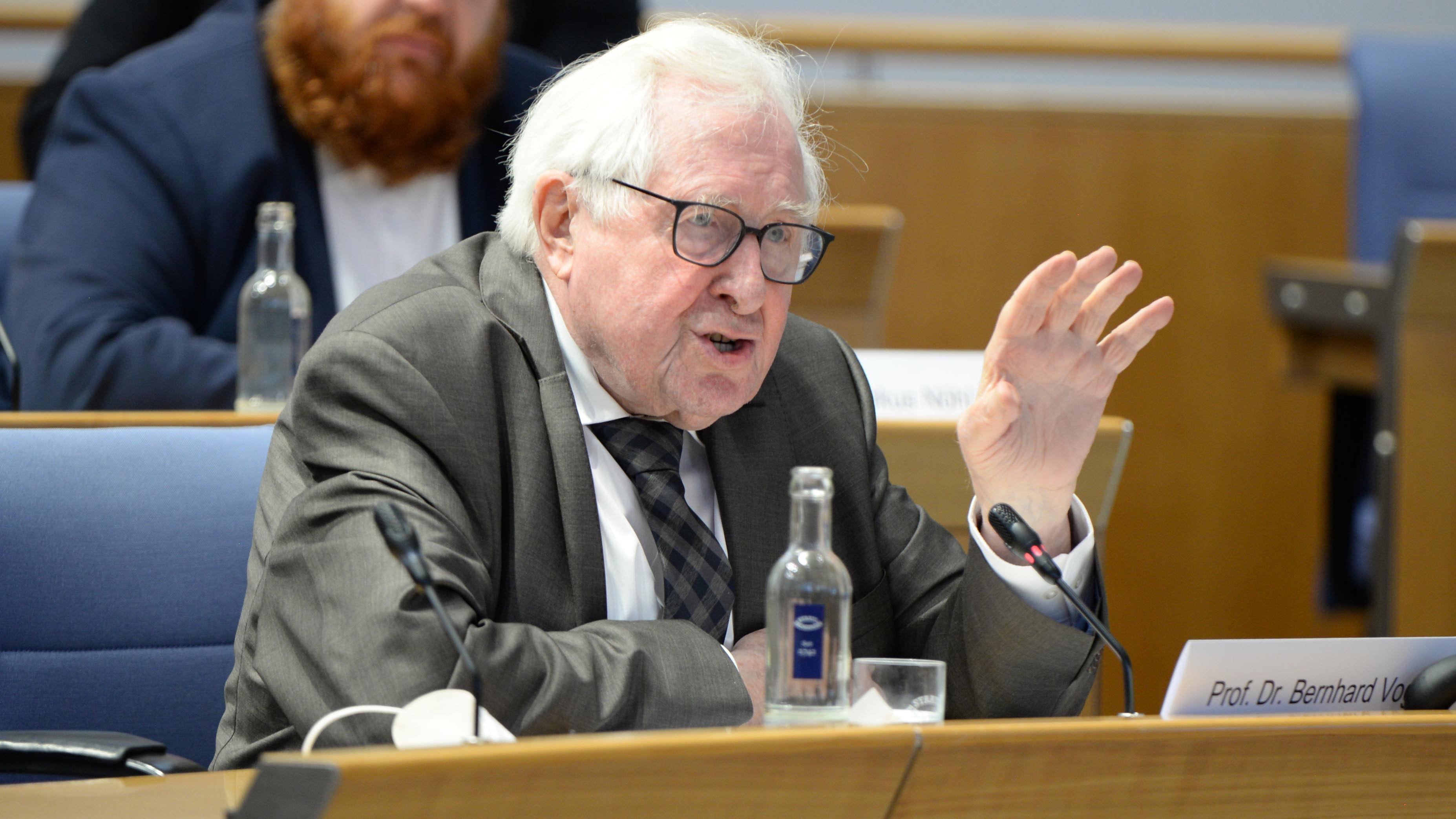 Bernhard Vogel, damaliger Kultusminister und Ministerpräsident a.D