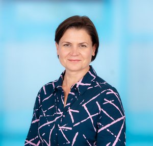 Ella Apostel