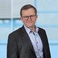 Univ.-Prof. Dr. Joachim Schild Univ.-Prof. Dr. Joachim Schild