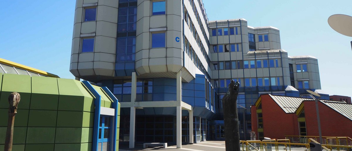 Gebäude C