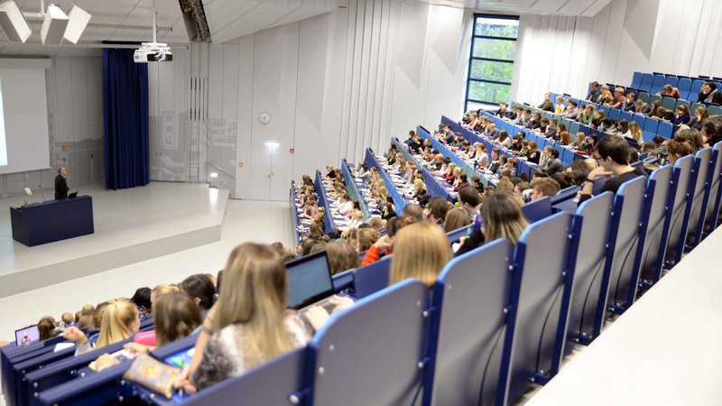 Menschen im Audimax 